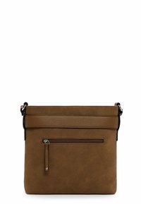 Brun ruskinds skuldertaske med frontlynlåslomme og justerbar rem med læderdetaljer.