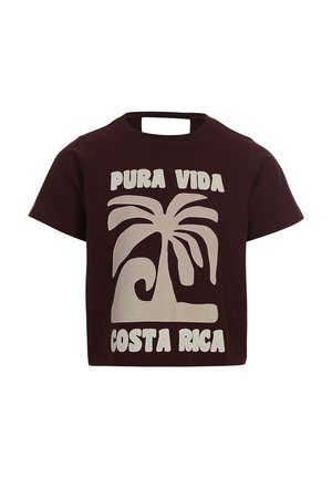 Donkerbruine T-shirt met een gestileerd ontwerp van een palmboom en golf, met de tekst "Pura Vida Costa Rica" in beige letters.