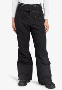 Zwarte sneeuwbroek met een brede pijpdesign, voorzien van zakken, een trekkoord in de taille en versterkte naden, geschikt voor winteractiviteiten.