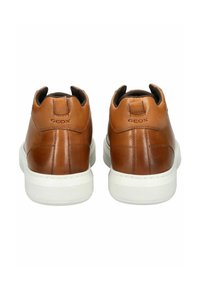 Thumbnail Image 4