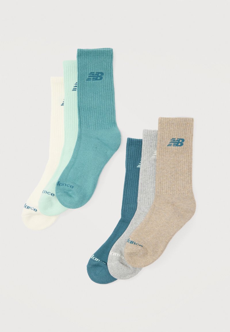 Six paires de chaussettes mi-mollet à côtes en crème, vert menthe, sarcelle, sarcelle foncé, gris clair et beige avec un logo près du bord-côte.
