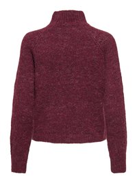 Bordeauxroter, flauschiger Strickpullover mit langen Ärmeln und hohem Stehkragen, von hinten gezeigt.