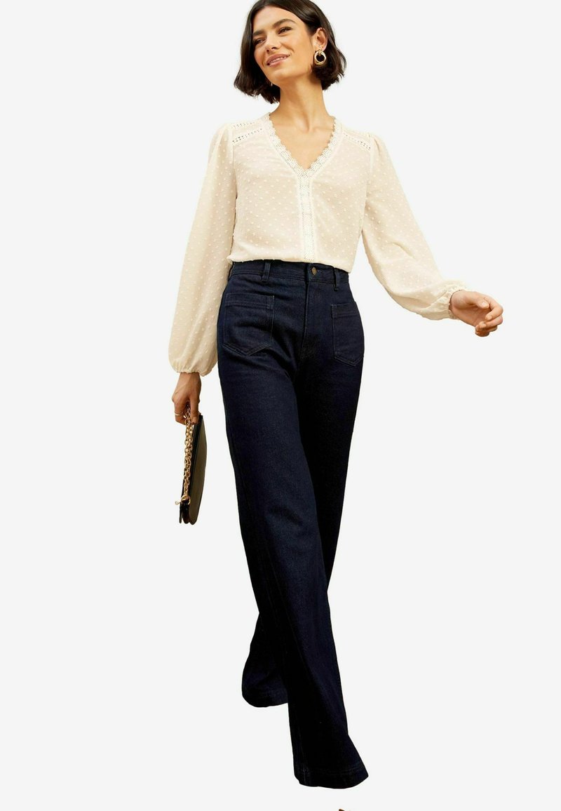 Love & Roses V NECK TRIM DOBBY - REGULAR FIT - Camicetta - ivory white