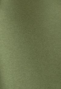 Non sélectionné, kaki