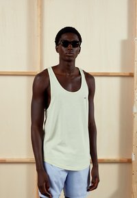 Lee LOOSE TANK - Top - canary green