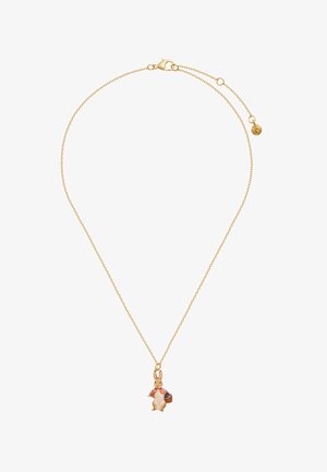 Goldkette mit kleinem Anhänger eines Kaninchens, das eine rote Jacke trägt und einen Korb voller Beeren hält.