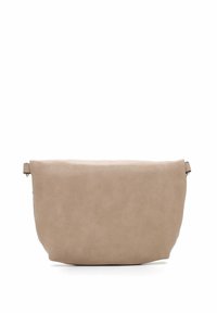 Beige læder clutch taske med en glat overflade og lynlås lukning. Har en enkel, rund form og minimalistisk design.