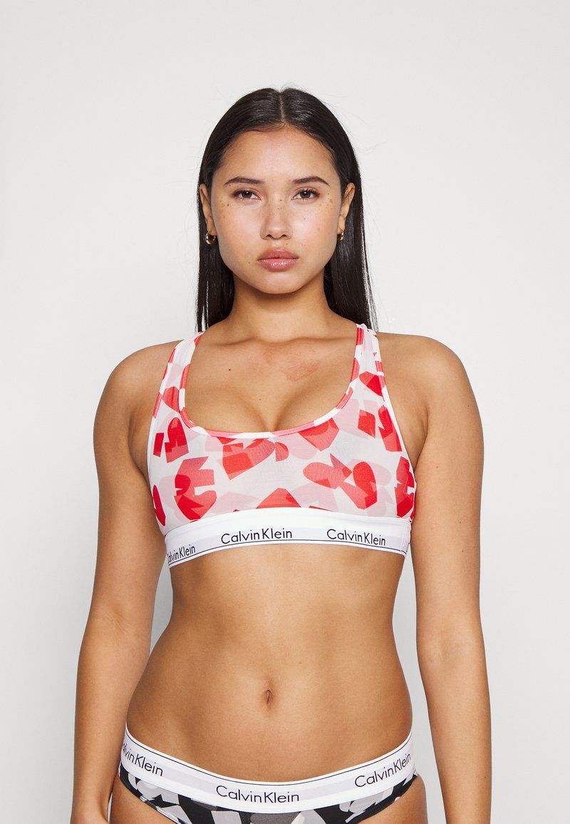 calvin-klein-underwear-unlined-bralette-alustoppi-remembered-hearts