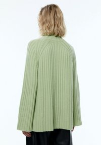 EDITED Sweter