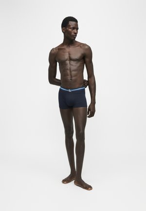Calvin Klein Underwear, TRUNK GRAPHIC MONOGRAM STRIPE 3 PACK - Boxer aderenti - dark sapphir/smudge /blue/silver_coloured