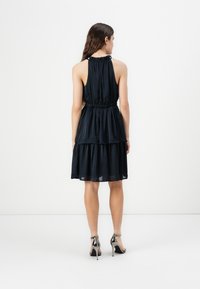 Thumbnail Image 4