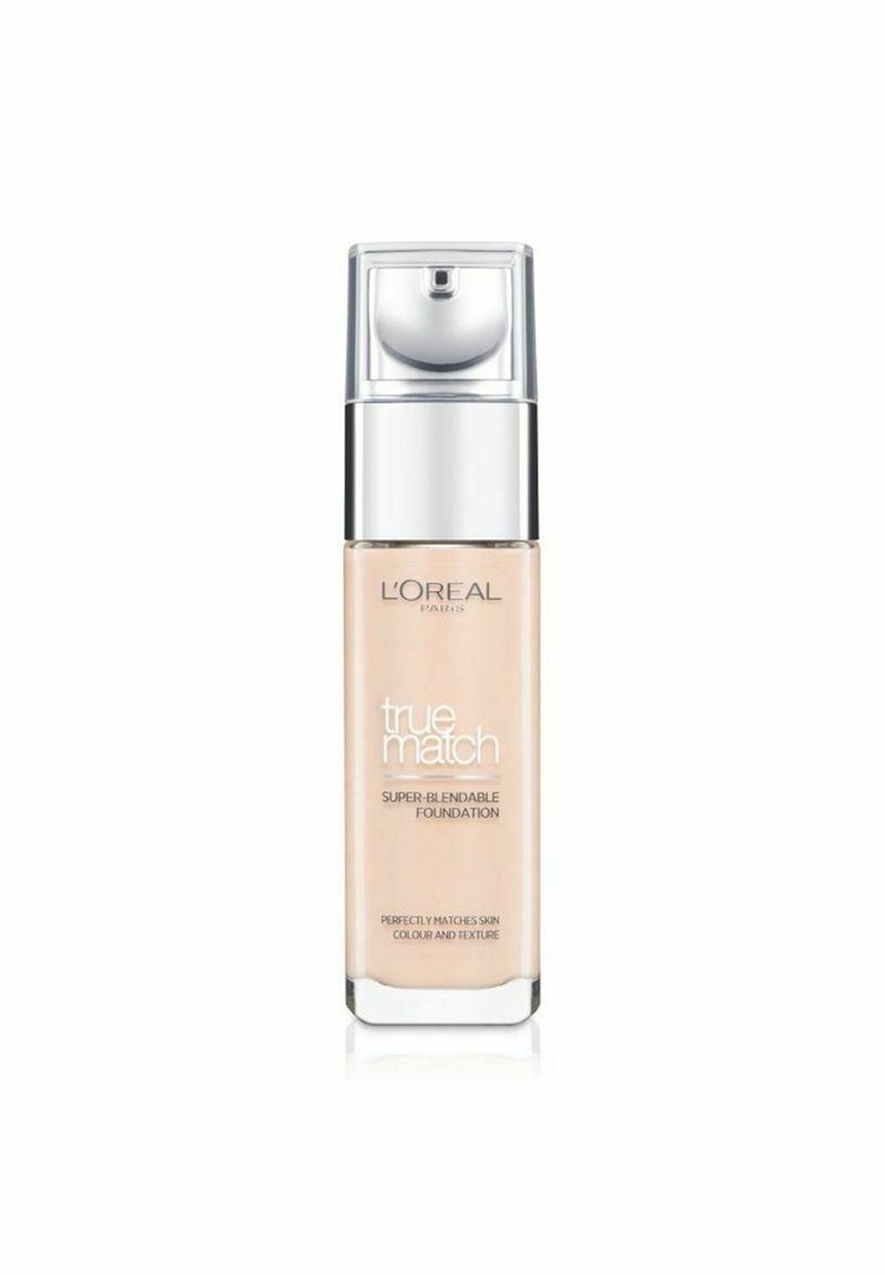 L'Oréal True Match foundation i en genomskinlig flaska med pump, med ett silverlock, ljusbeige vätskeinredning och en slät konsistens.