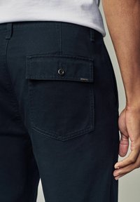Next REGULAR FIT - UTILITY STYLE - Pantalon classique - navy