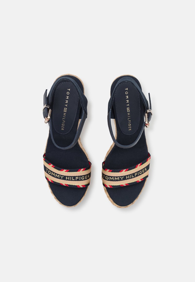 Tommy Hilfiger WEDGE - Plateausandalette - desert sky/dunkelblau 