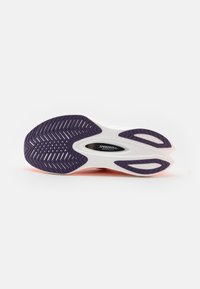 Saucony ENDORPHIN PRO 4 - Katujuoksukengät - viziorange