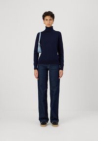 GAP Džemper - navy uniform