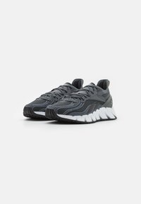 Reebok Classic ZIG KINETICA 3 UNISEX - Sneaker low - pure grey 7 ...