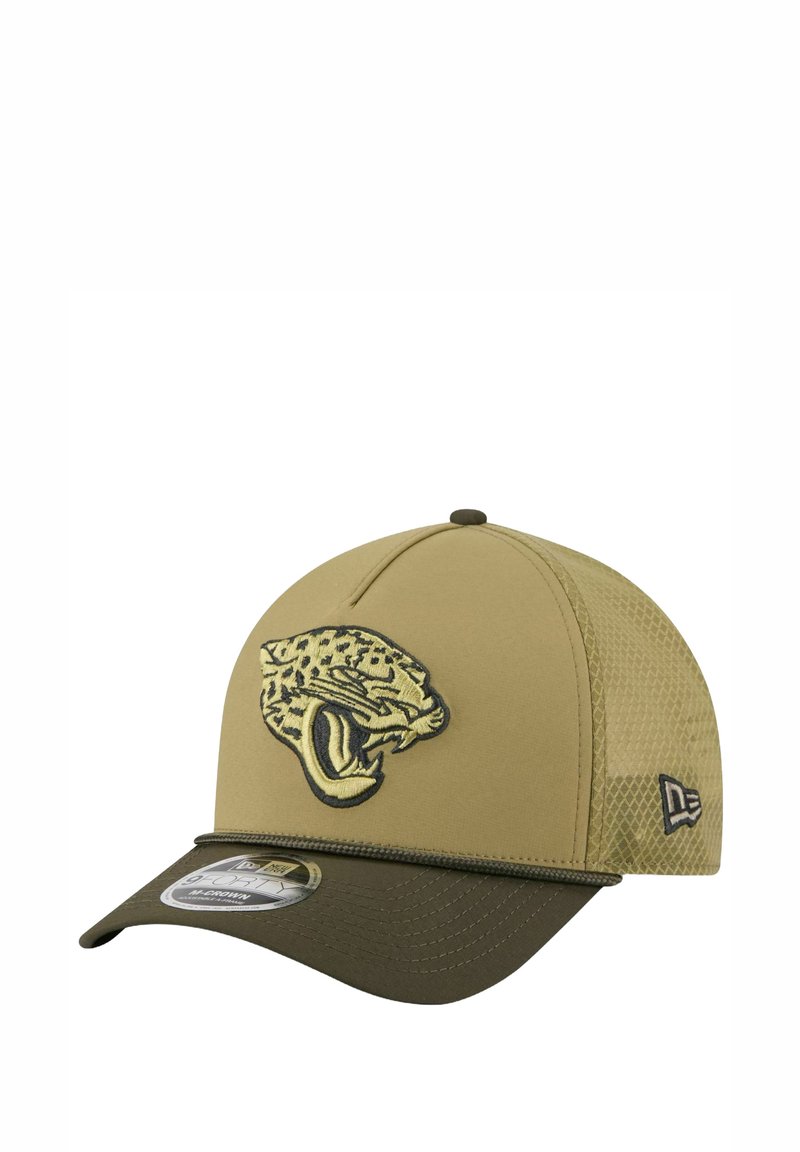 Khaki-Basecap mit einem gelben und schwarzen Jaguar-Logo. Netzrücken für Belüftung, gebogener grüner Schirm und strukturierte Stoffdetails.