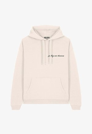 Világos bézs kapucnis pulóver, elülső zsebbel, zsinóros kapucnival és kézzel írt fekete szöveggel "po ley moi d'amour" a mellkasán. Puha anyagú szerkezet.