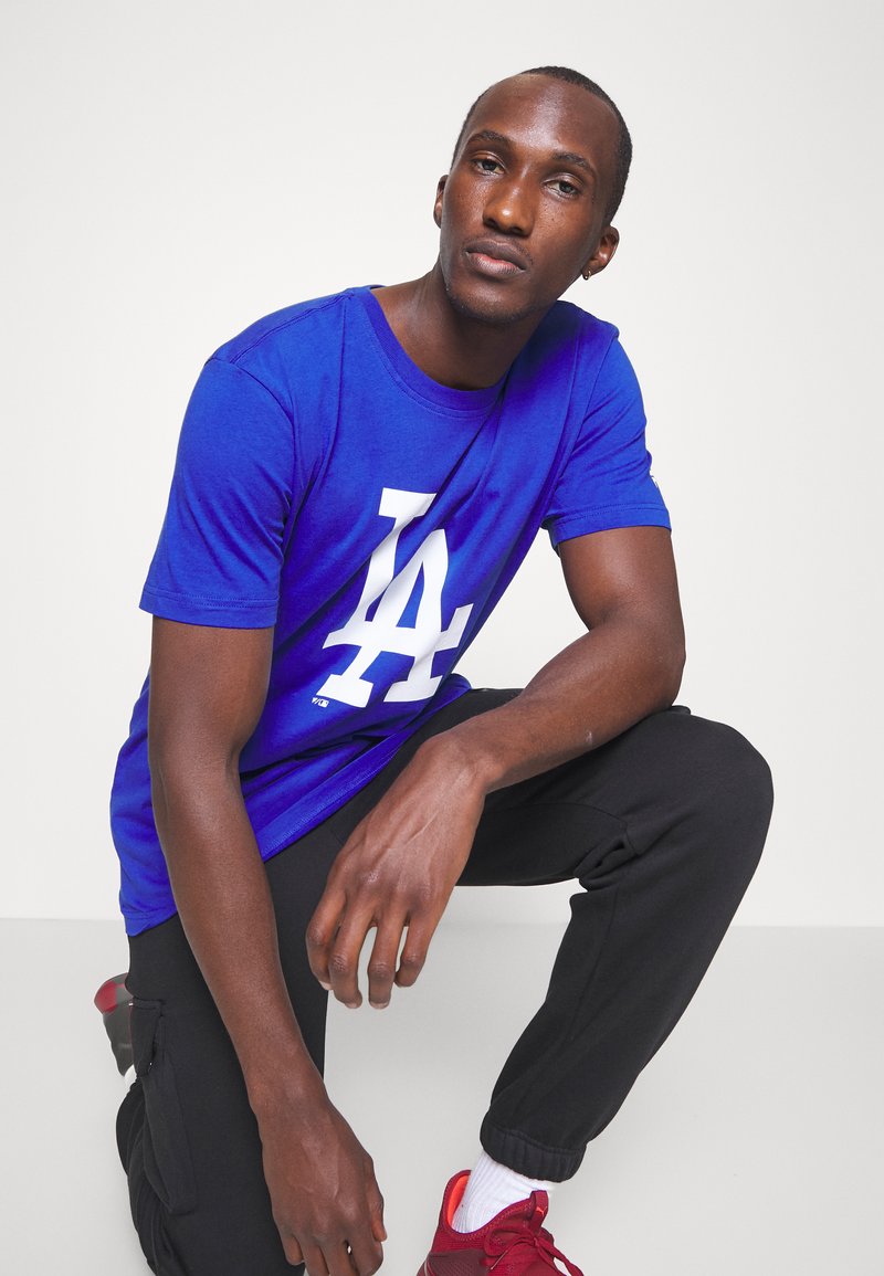 Herren Shirts | Fanatics MLB LA DODGERS PRIMARY LOGO GRAPHIC Vereinsmannschaften royal/blau - HX40263 Herren Shirts | Fanatics MLB LA DODGERS PRIMARY LOGO GRAPHIC Vereinsmannschaften royal/blau - HX40263