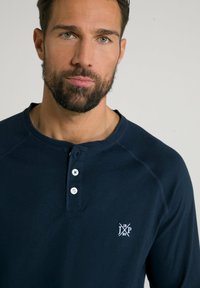 JP1880 HENLEY LANGARM SET - Pyjama - dark blue