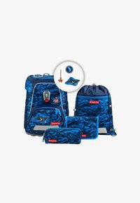 Unselected, manta rio