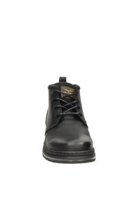 Zwarte leren enkellaarzen met een ronde neus, vetersluiting en een gestructureerde grijze voering. Heeft een slanke zwarte zool en een merketiket.