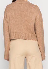 Even&Odd Sweter