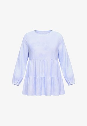 Vaaleansininen, pitkähihaisen kerroksellinen paita, jossa pyöreä pääntie ja teksturoidu kangas. Varustettu laskostetuilla hihoilla ja liehuvalla siluetilla.