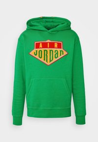 Sudadera verde con un bolsillo frontal tipo canguro y un logo parche multicolor "Air Jordan" en el pecho.