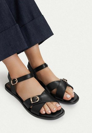 Lasocki, LASOCKI WOMEN'S SANDALS BLACK - Sandalias - black