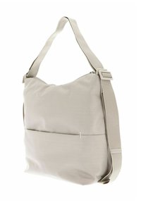 Sac à épaule gris clair en matériau texturé avec fermeture éclair, sangle réglable et détail de poche à l'avant.