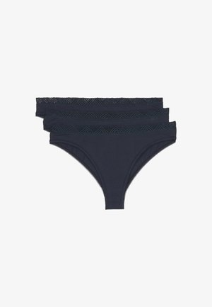 Tres pares de bragas para mujer en azul marino, hechas de una tela suave, con una cinturilla de encaje decorativa que presenta un patrón en zigzag.