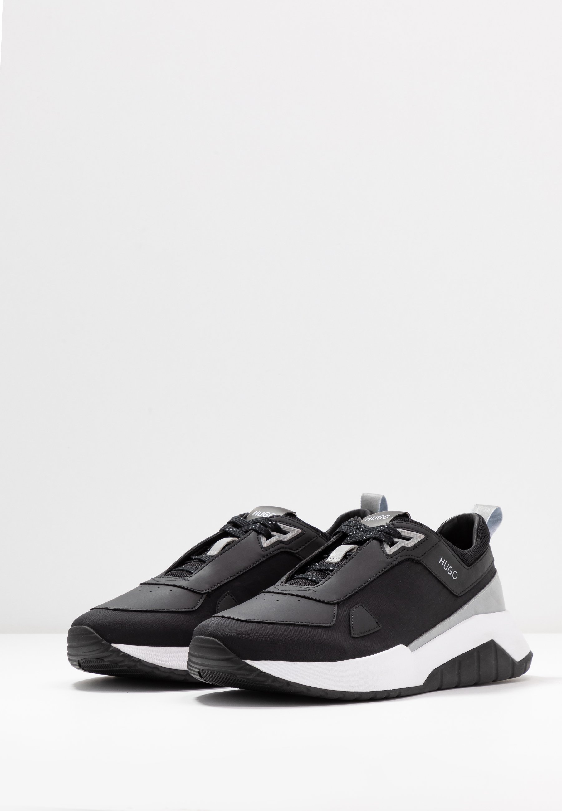 hugo atom runn trainer