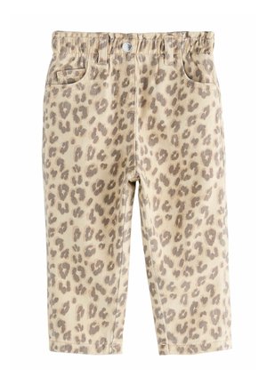 Pantalon beige à imprimé léopard marron, taille élastique, bouton à l'avant, passants de ceinture et poches avant, présenté sur fond blanc.