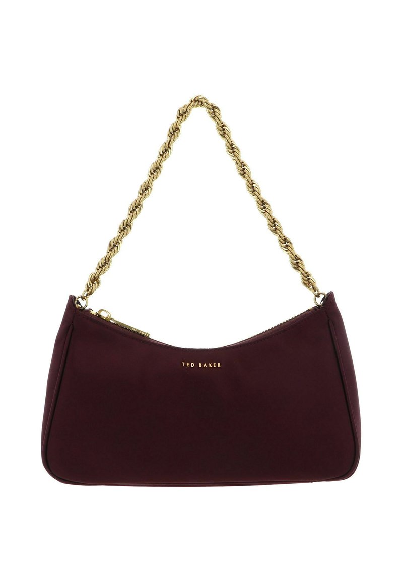 Bordeauxrode clutch met goudkleurige kettingband, ritssluiting en geperst "TED BAKER"-logo aan de voorkant. Gladde, gestructureerde oppervlakte.