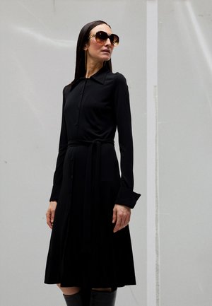 DIANE DRESS - Vestido camiseiro - black