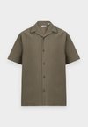 Resort Loose Fit - Πουκάμισο - vetiver