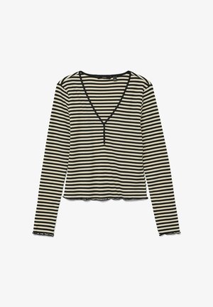 Halenka s dlouhým rukávem a hlubokým výstřihem do V, s černobílými horizontálními pruhy, žebrovanou strukturou a vlnkovaným lemem.