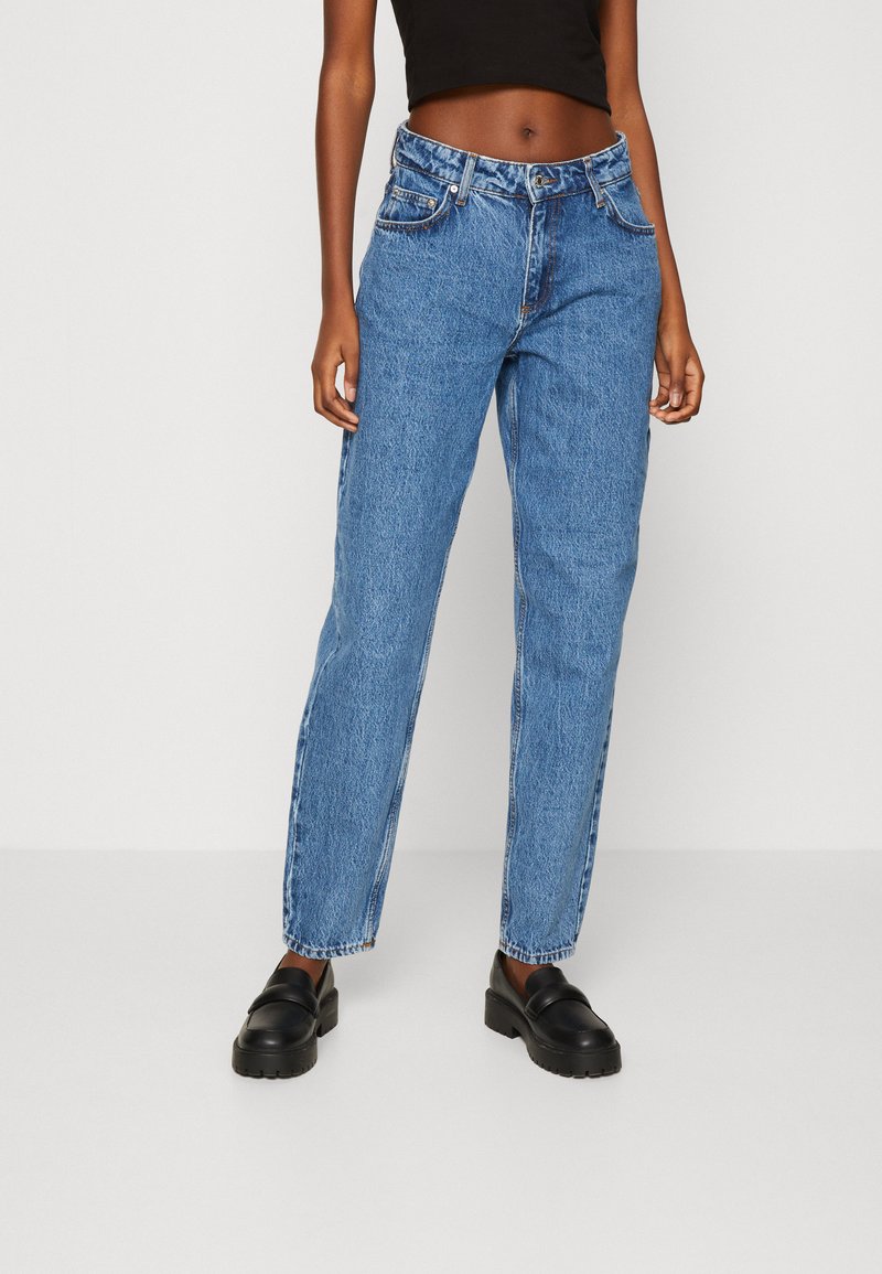 Vero Moda VMSUMMER LOOSE MOM - Jeans Relaxed Fit - medium blue denim ...