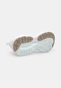 Sneaker with a white mesh upper, rubber sole, pink accent on the heel, and hexagonal traction pattern on the bottom. White and light beige colors.