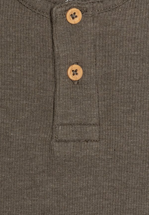 NBMKAB SS NOOS - Body - dusty olive3