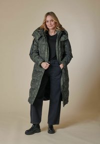 Zhrill MULTI FUNKTIONS ZHISI MAX CAMO Winter coat green