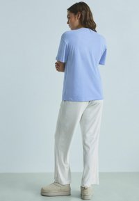 Next TALL FIT - SHORT SLEEVE SET - Pyjama - blue stripe