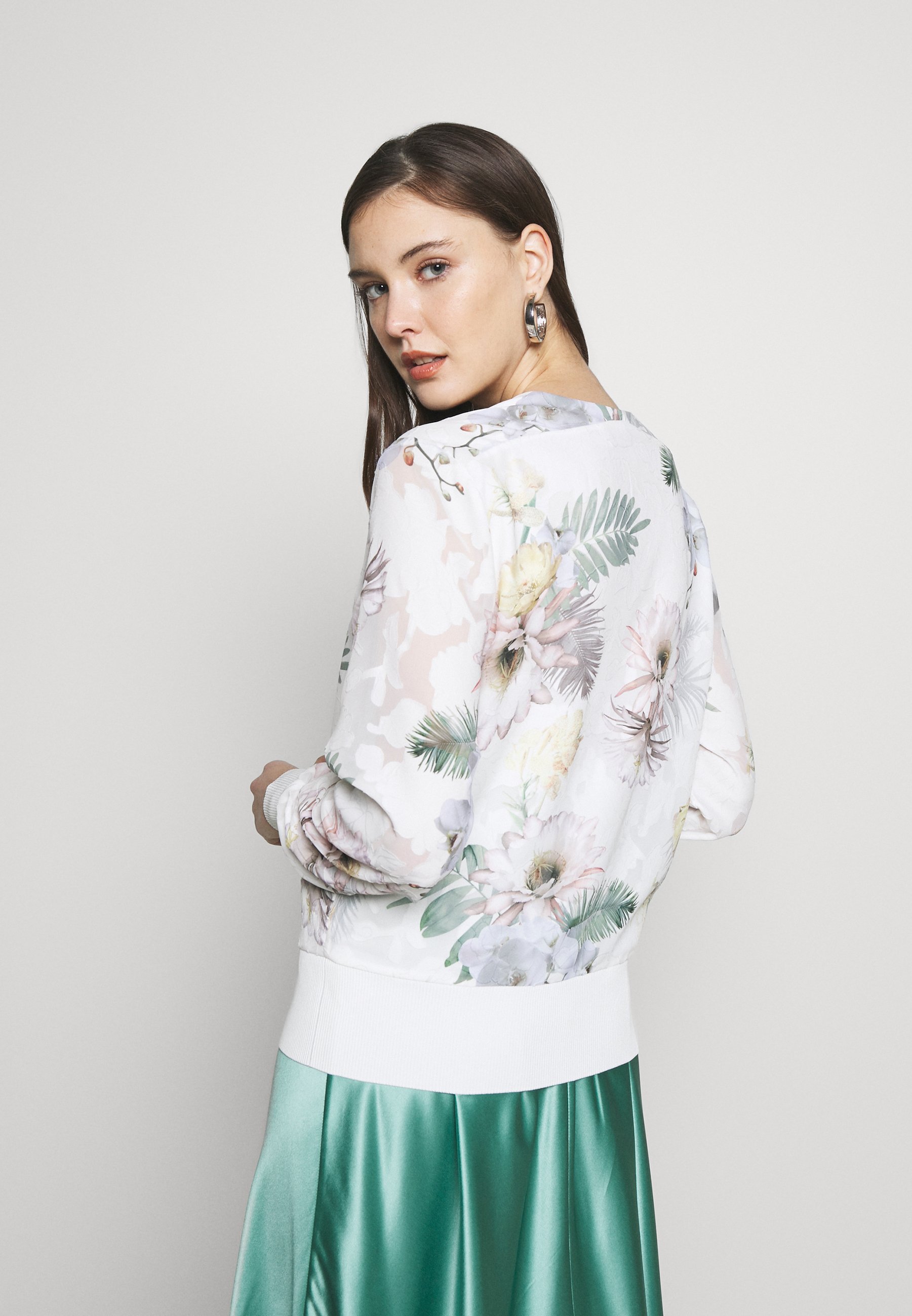 Ted Baker MARIIEY Lett jakke ivory Zalando.no Ted Baker MARIIEY - Lett jakke - ivory