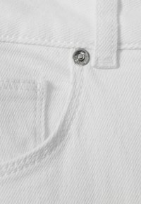 Reiss SELIN MID-RISE STRAIGHT PETITE - Relaxed fit jeans - white