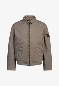 Vald, open beige fourteen