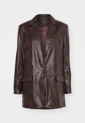 Brown leather blazer with a single button closure, notched lapels, and two front pockets. Features a smooth texture and a tailored fit.