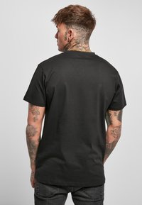 Mister Tee EAGLE TEE - Marškinėliai su spaudiniu - black