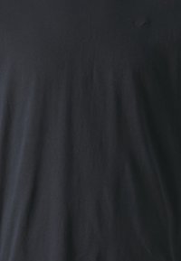 Hollister Co. CREW CORE 3 PACK - Βασικό μπλουζάκι - white/grey/black